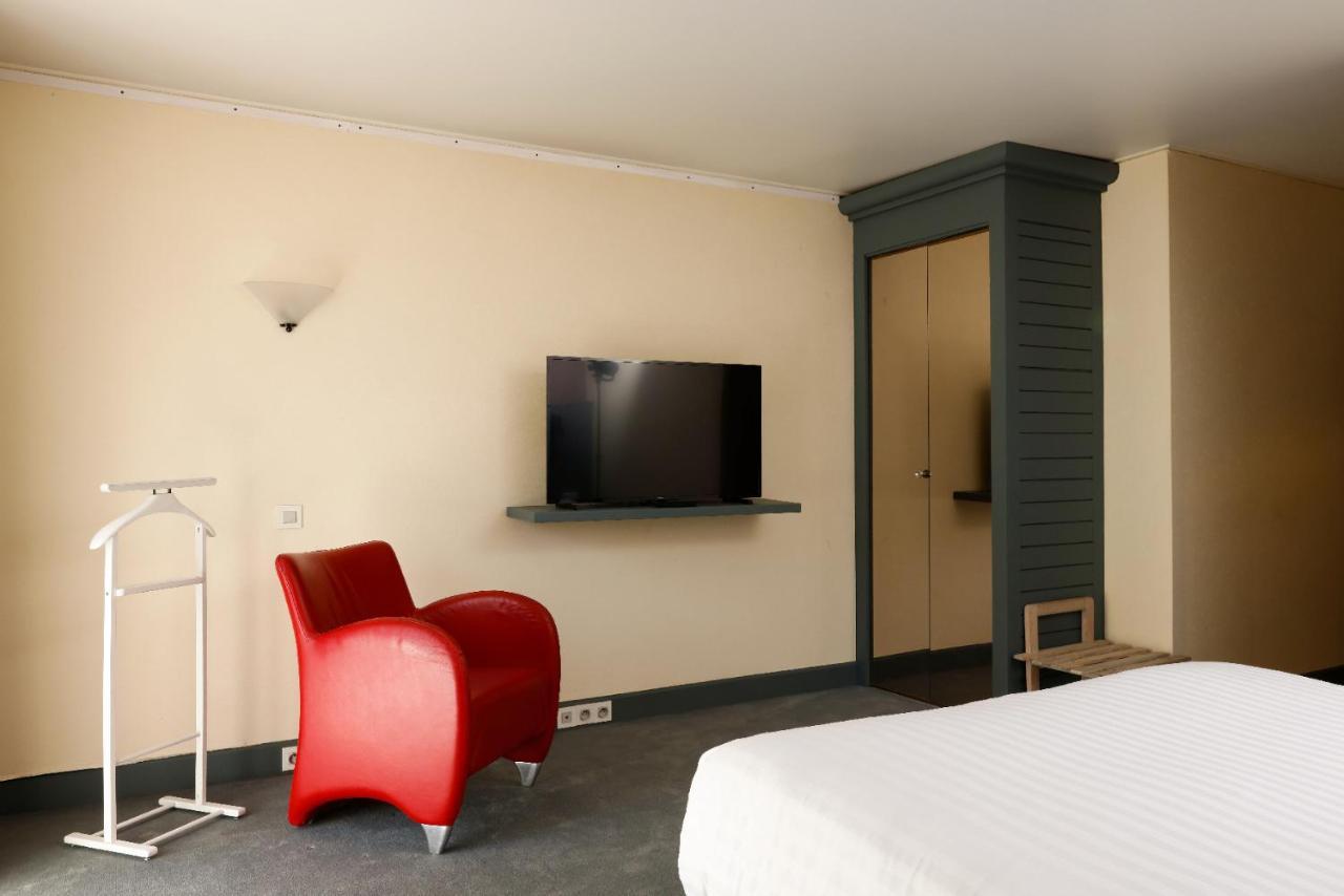 Carmel 1643 Hotell Arbois Eksteriør bilde